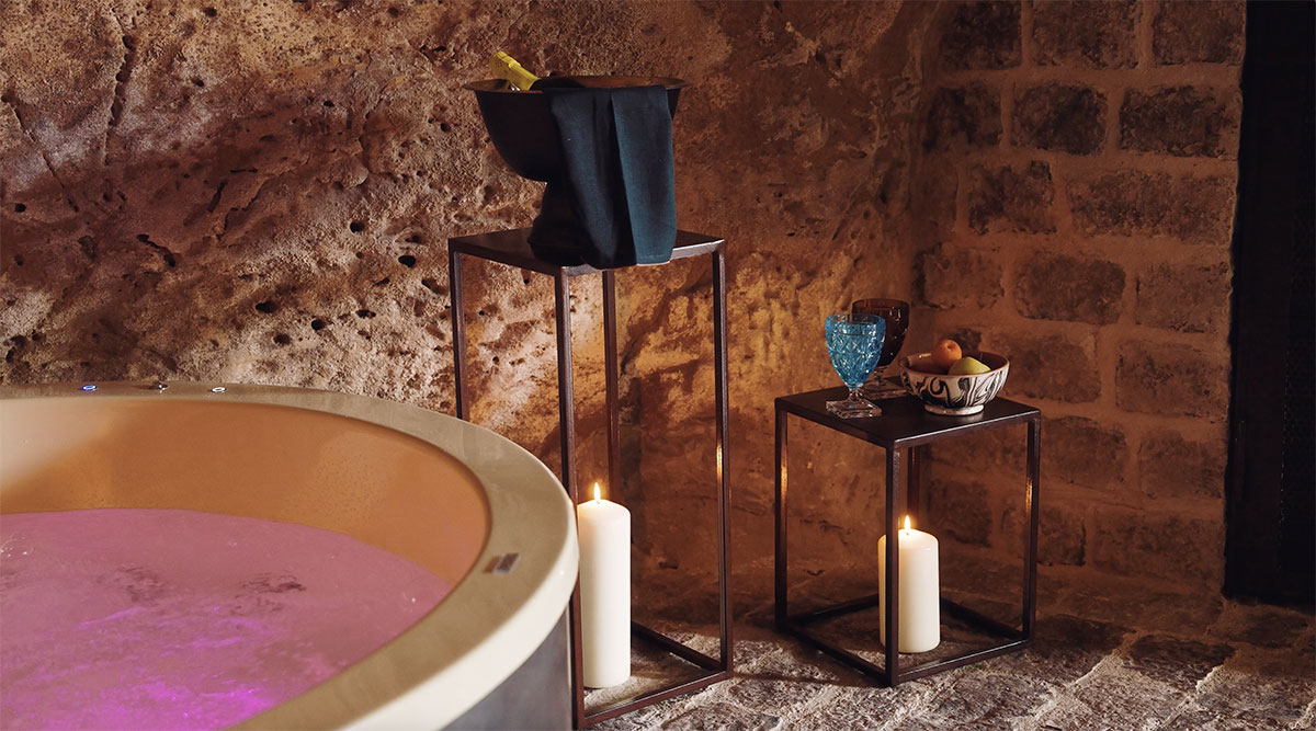 foto suite grotta jacuzzi dimora enricuzzo modica sicilia casa vacanza lusso
